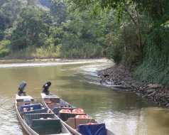 10_08_28 Taman Negara Berkho lake