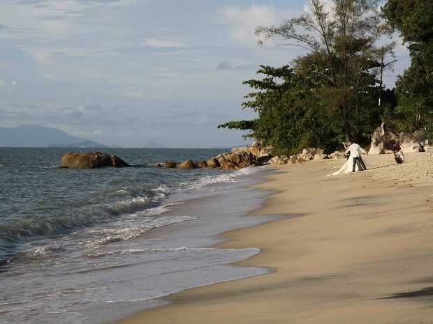 10_08_15 Penang Batu Feringgi beach