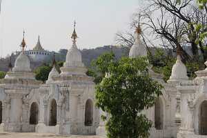 14_04_29 7-Pagode Kuthodaw-13