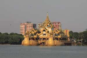 14_05_03 6-Vue de l'hôtel-5