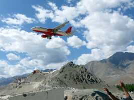 500 20170723 de Leh à Lamayuru Aéroport 010
