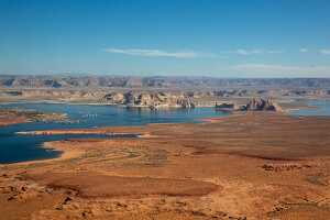 18_06_05 survol du lac powel00135